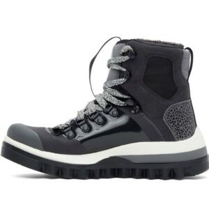 ADIDAS STELLA McCARTNEY EULAMPIS BOOT BLACK GREY FX1963 5.5 US (NWOB )